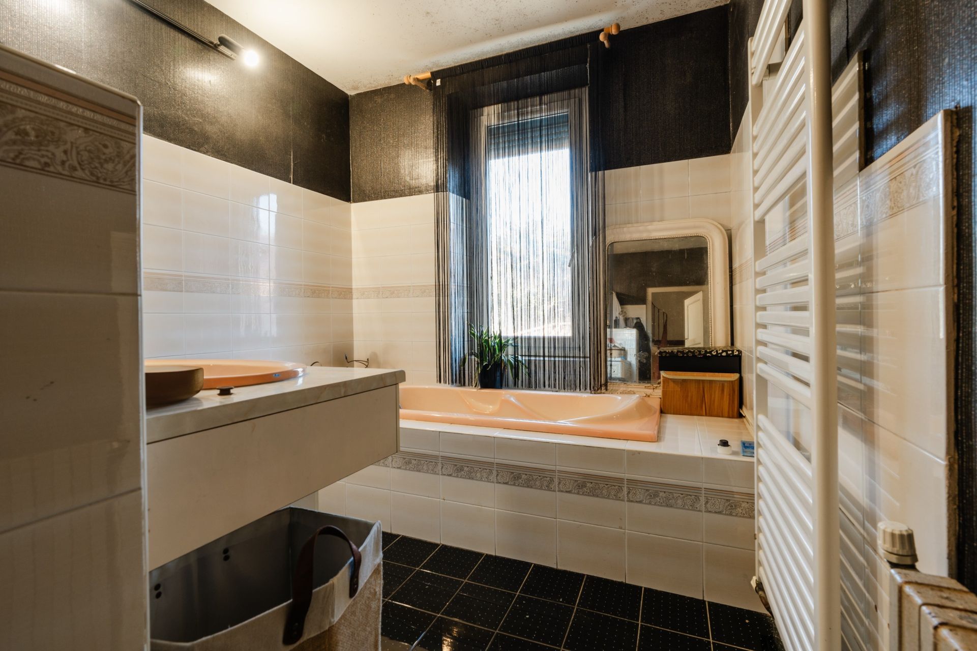 Sale House Salles-d'Aude 11110 304 m²