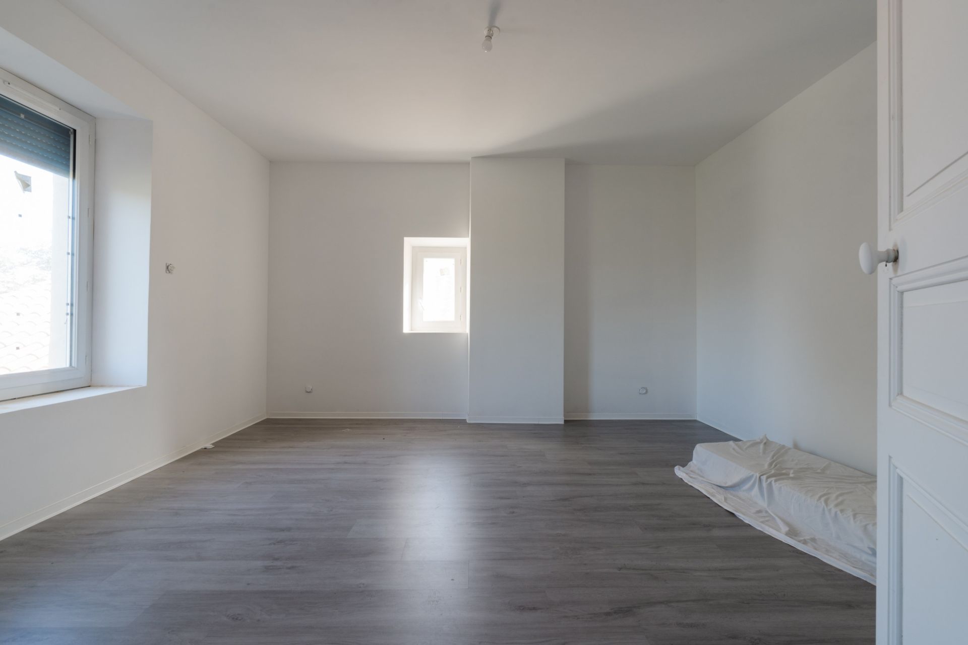 Sale House Salles-d'Aude 11110 304 m²