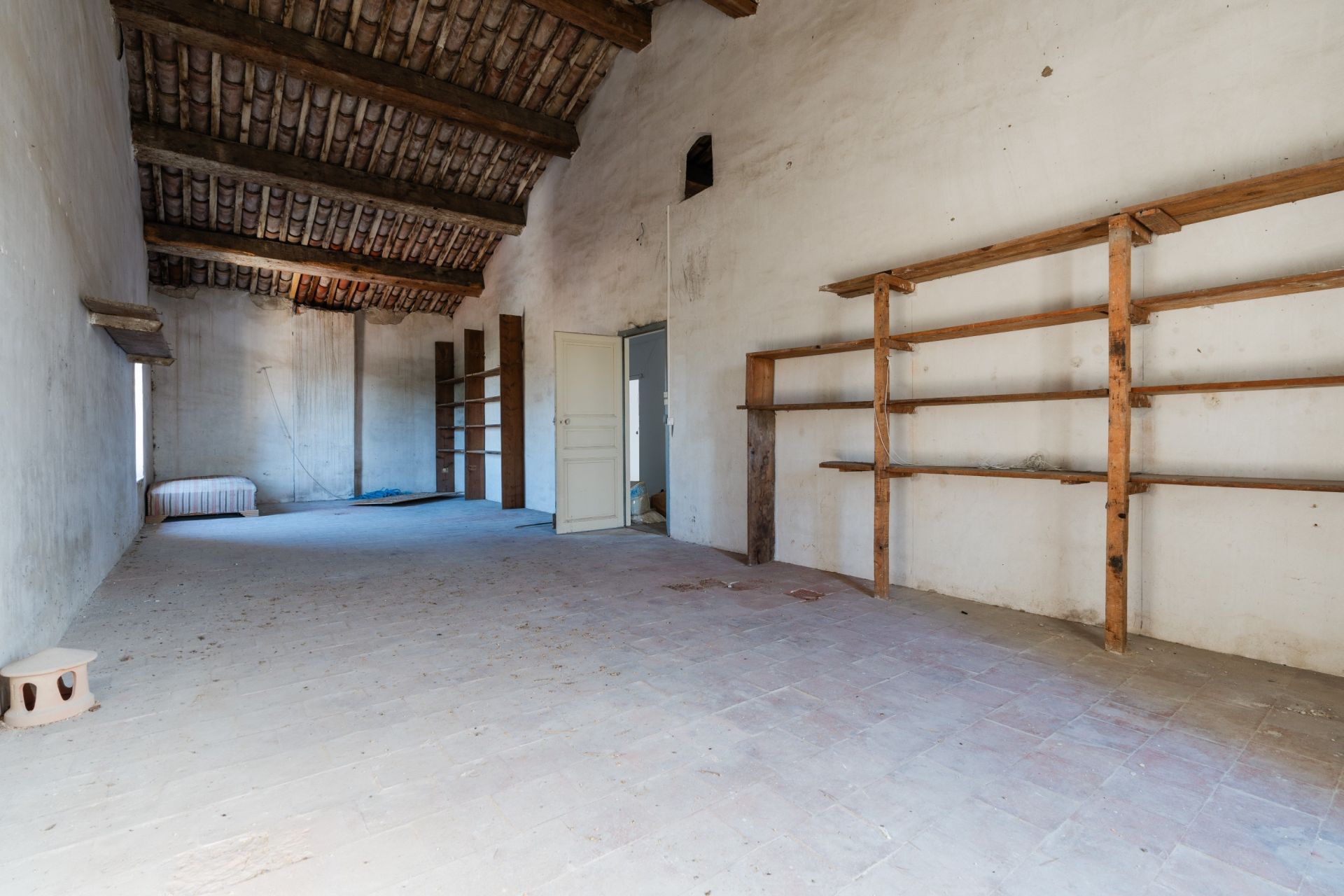 Sale House Salles-d'Aude 11110 304 m²