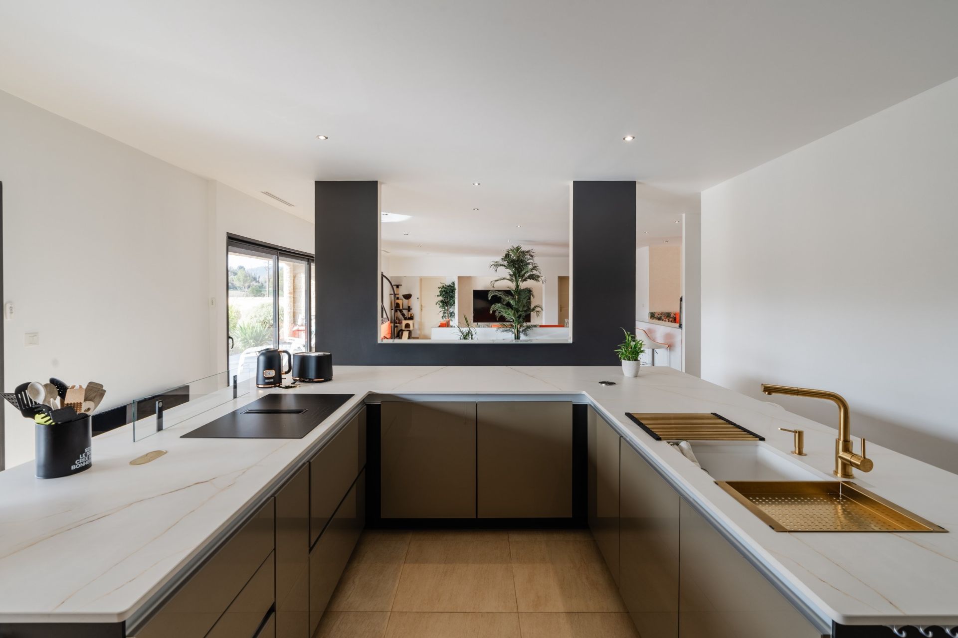 maison 5 pièces en vente sur ST ANDRE DE ROQUELONGUE (11200) Vente Maison Saint-André-de-Roquelongue 11200 251 m²