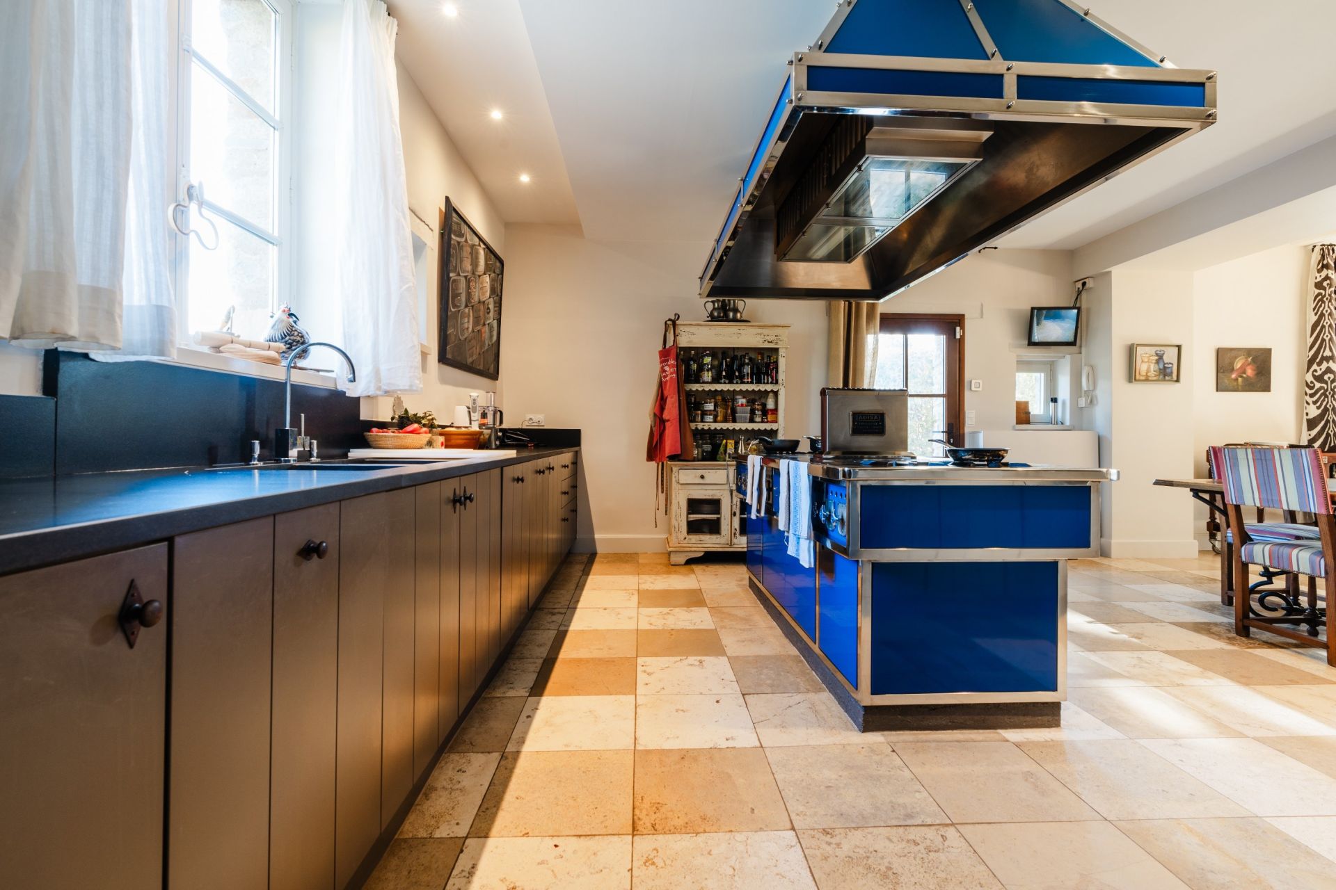 Sale House Carcassonne 11000 408 m²