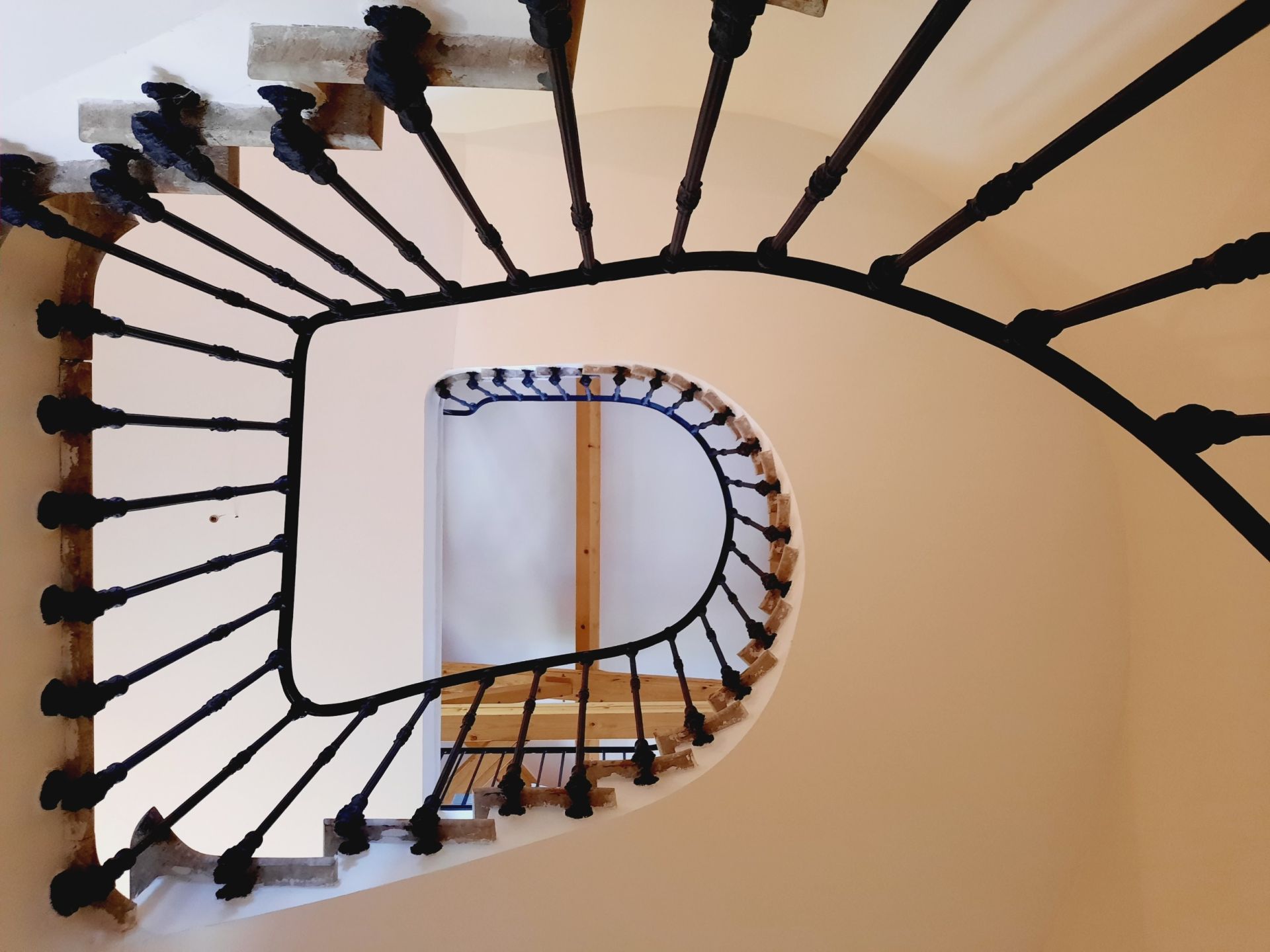 wine estate 12 rooms for sale on LA LIVINIERE (34210) Sale Wine estate La Livinière 34210 2300 m²