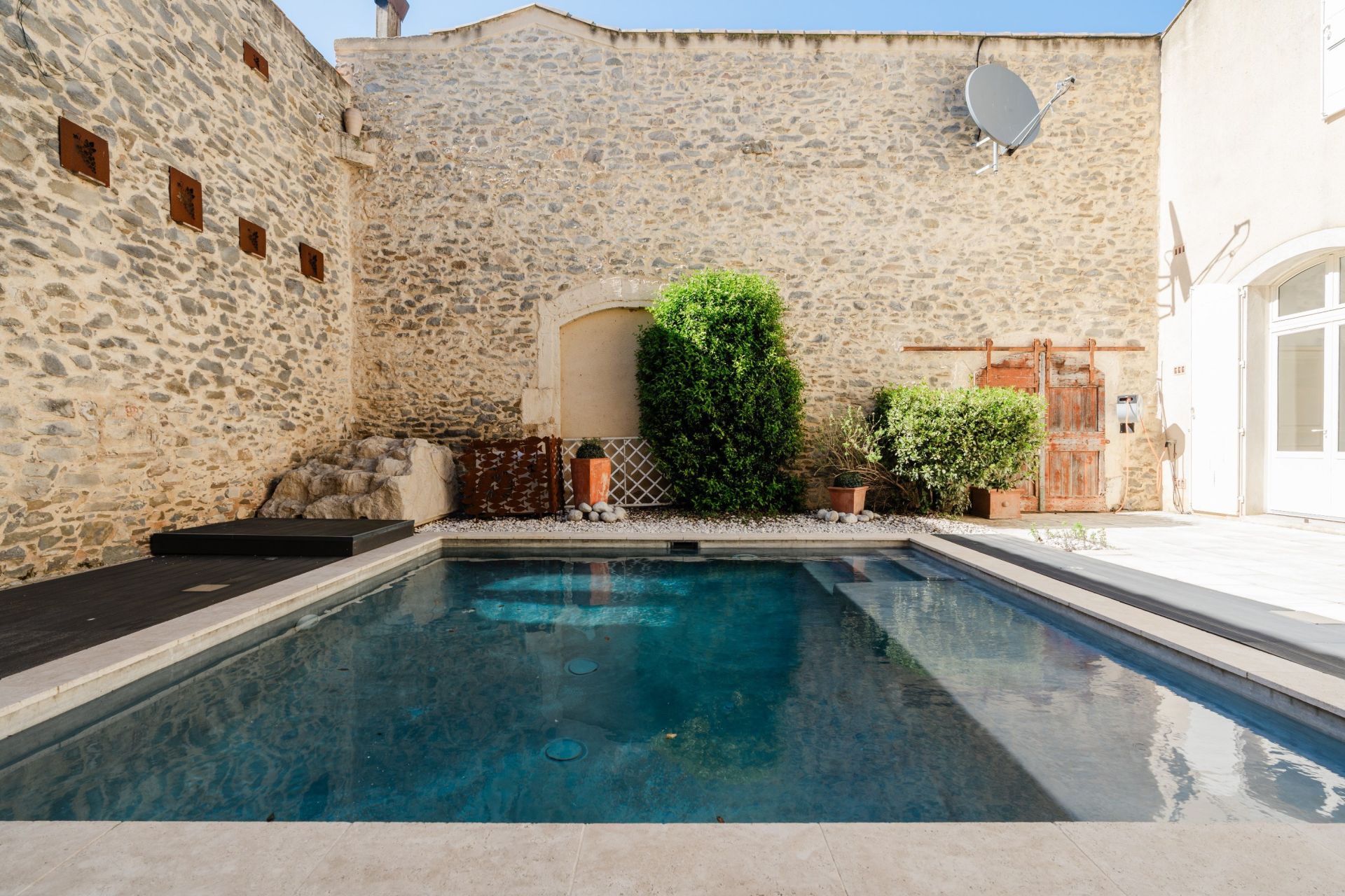 Sale House Homps 11200 372 m²