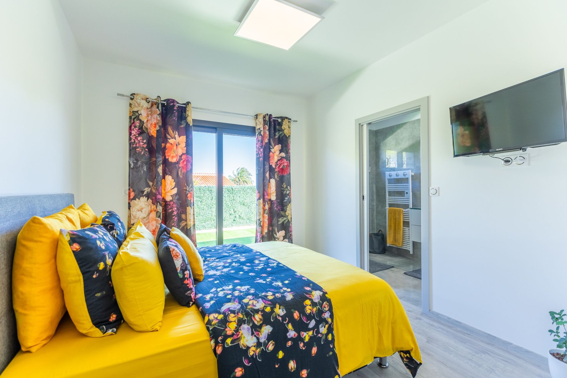 house 5 rooms for sale on THUIR (66300) Sale House Thuir 66300 250 m²