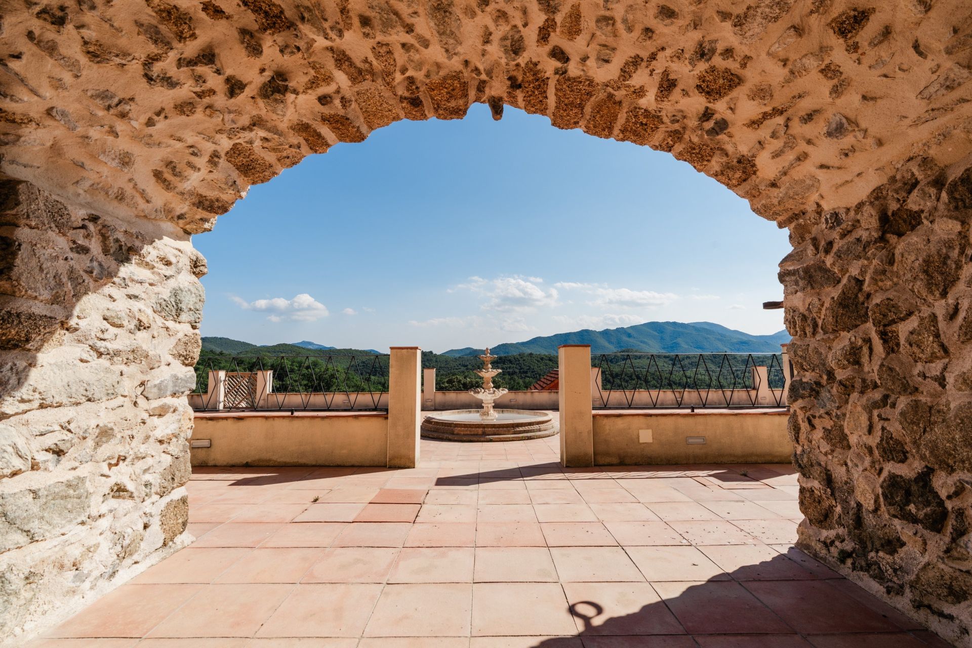 Vente Maison Saint-Laurent-de-Cerdans 66260 411 m²