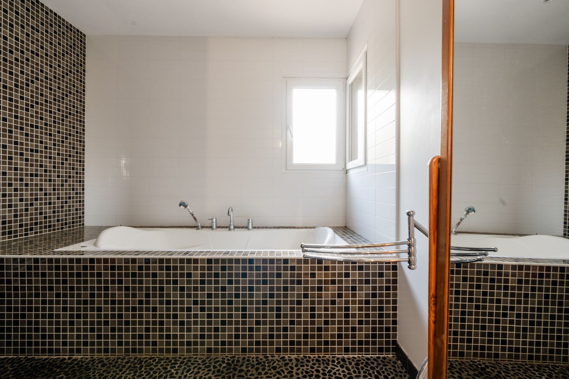 maison 11 pièces en vente sur CERBERE (66290) Vente Maison Cerbère 66290 231.62 m²