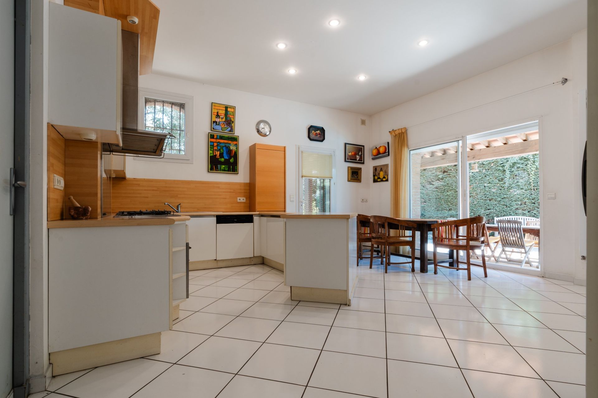 maison 8 pièces en vente sur CABESTANY (66330) Vente Maison Cabestany 66330 315 m²