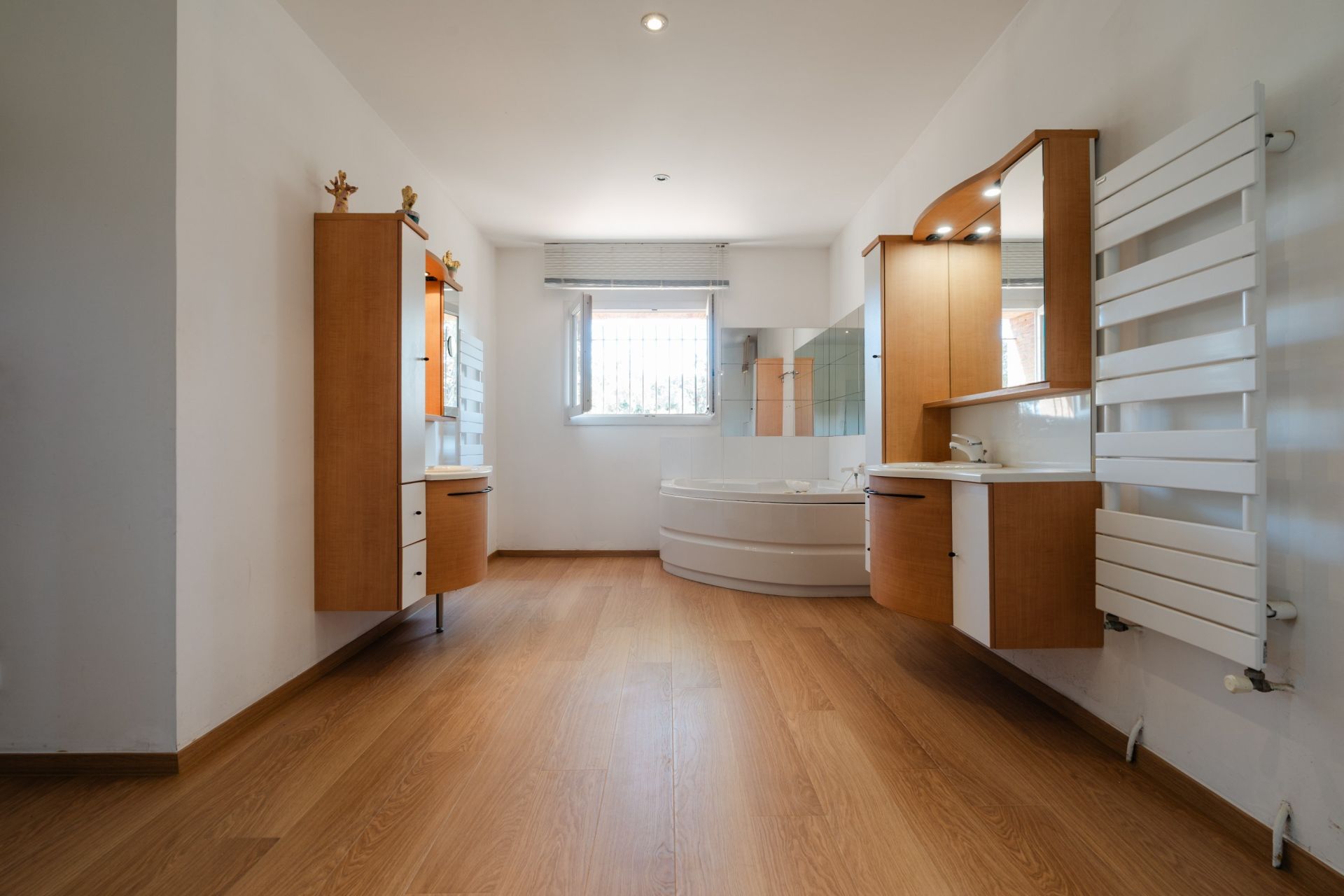 maison 8 pièces en vente sur CABESTANY (66330) Vente Maison Cabestany 66330 315 m²