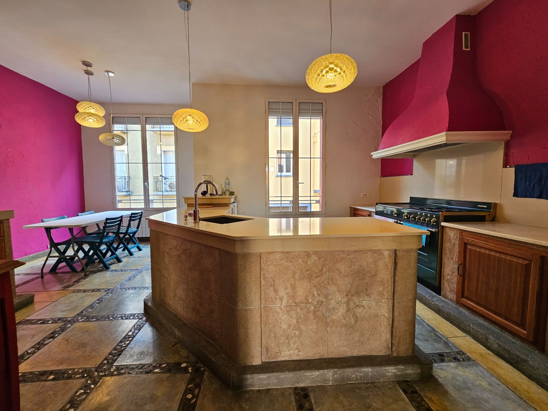 Sale House Perpignan 66000 220 m²