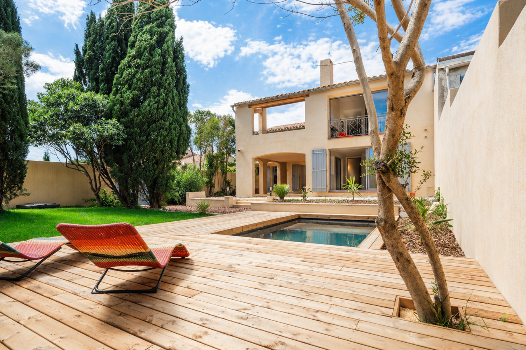 house 6 rooms for sale on NARBONNE (11100)