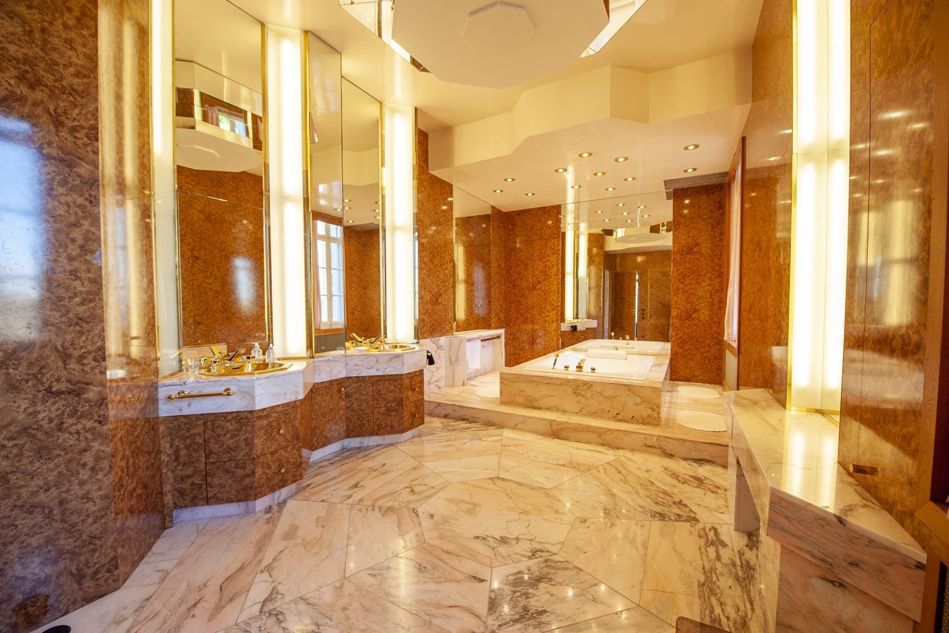 castle 13 rooms for sale on PERPIGNAN (66000) Sale Castle Perpignan 66000 770 m²