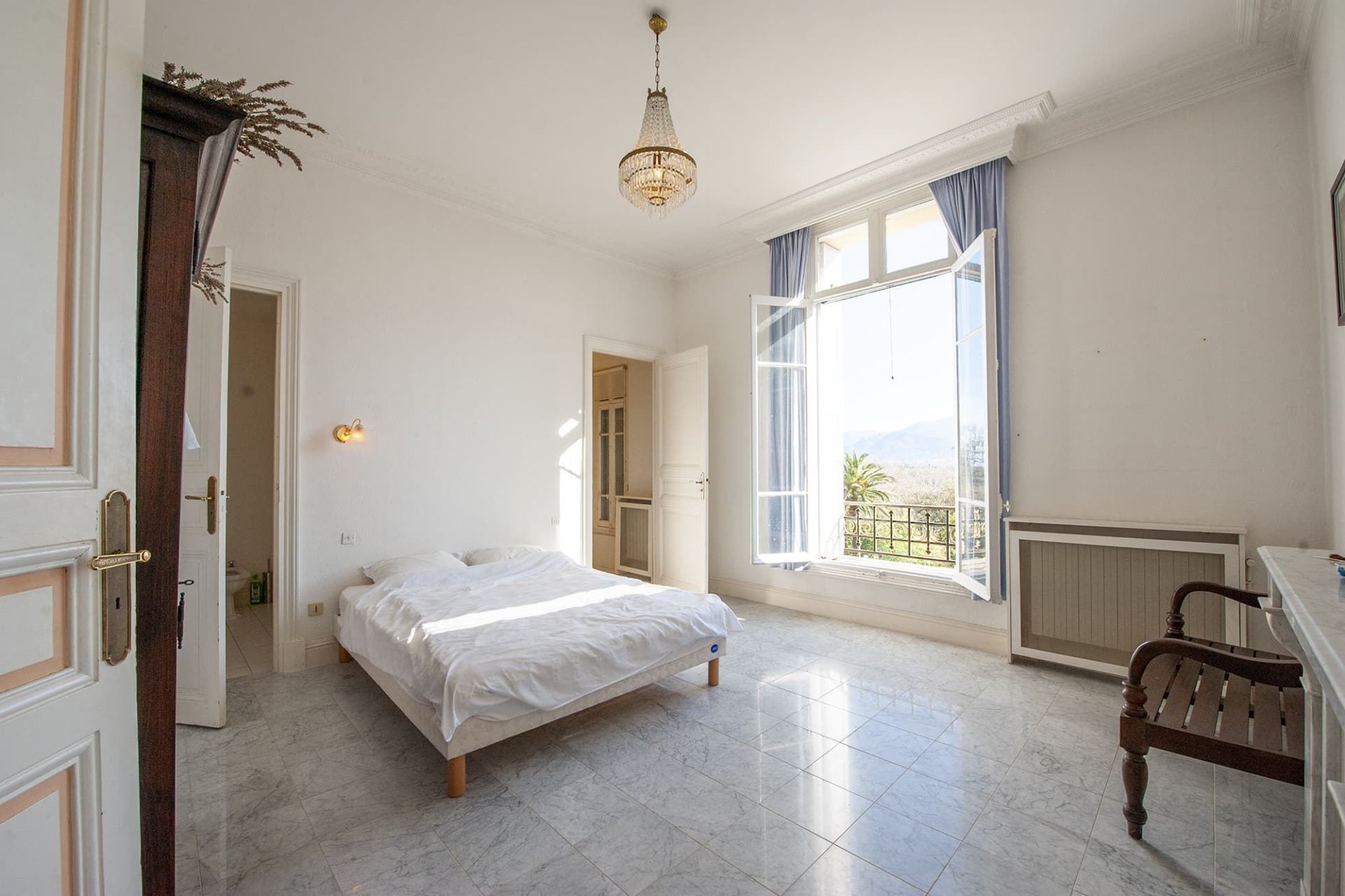 castle 13 rooms for sale on PERPIGNAN (66000) Sale Castle Perpignan 66000 770 m²