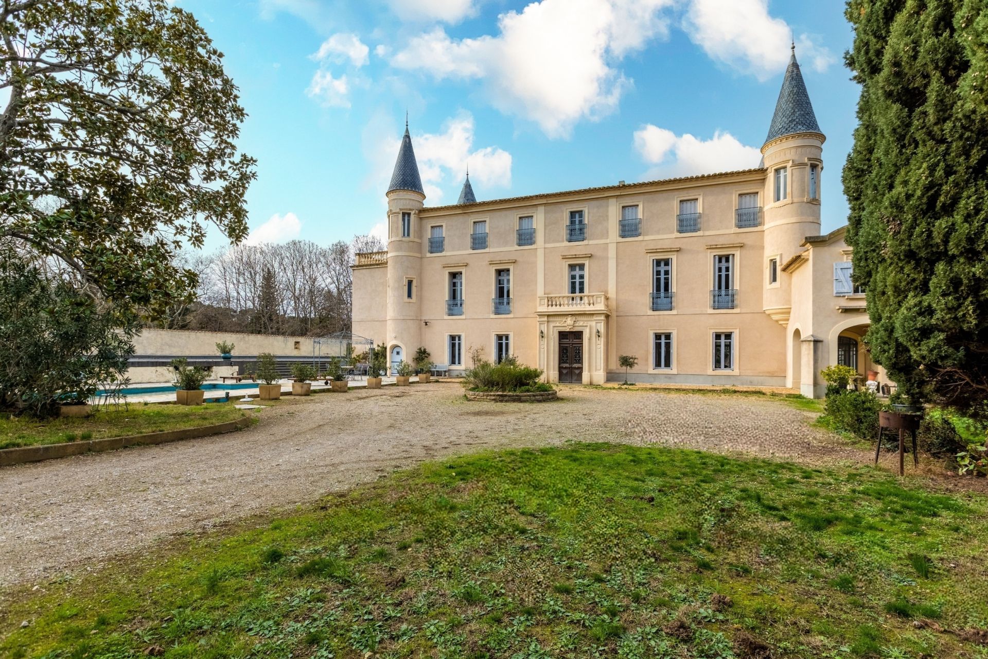 Sale Castle Narbonne (11100) 1400 m²