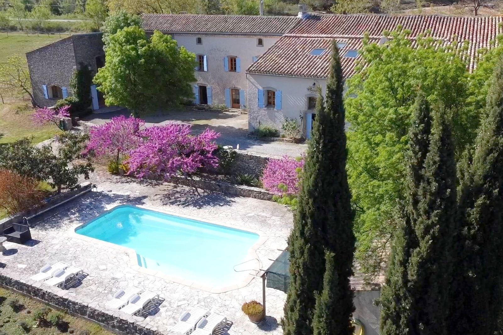Sale Property La Livinière 34210 590 m²
