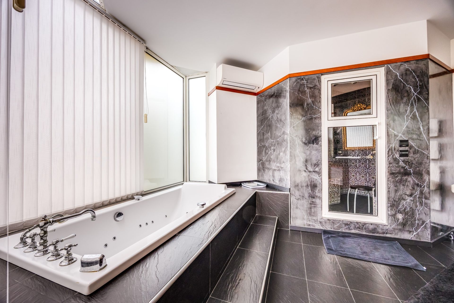 maison 8 pièces en vente sur PERPIGNAN (66000) Vente Maison Perpignan 66000 365 m²