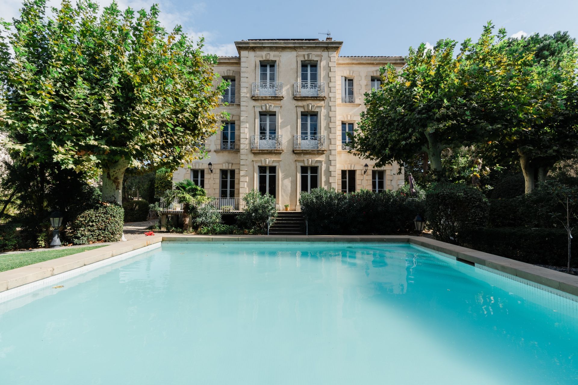 Sale Mansion Narbonne (11100) 610 m²