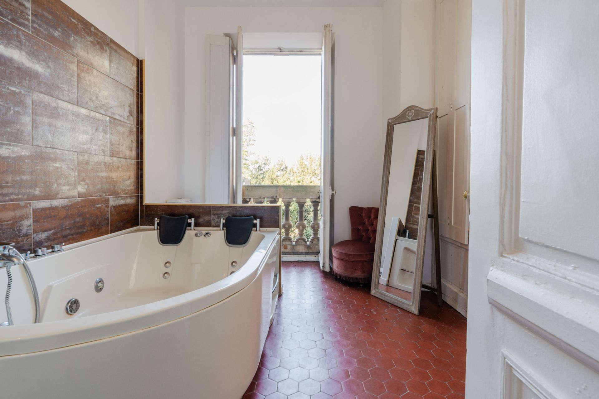 Sale House Narbonne 11100 1000 m²