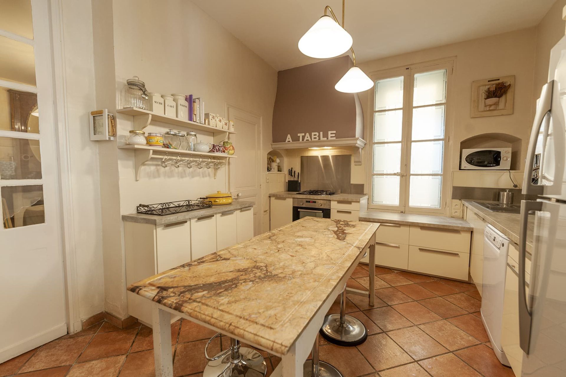 Sale House Narbonne 11100 1150 m²