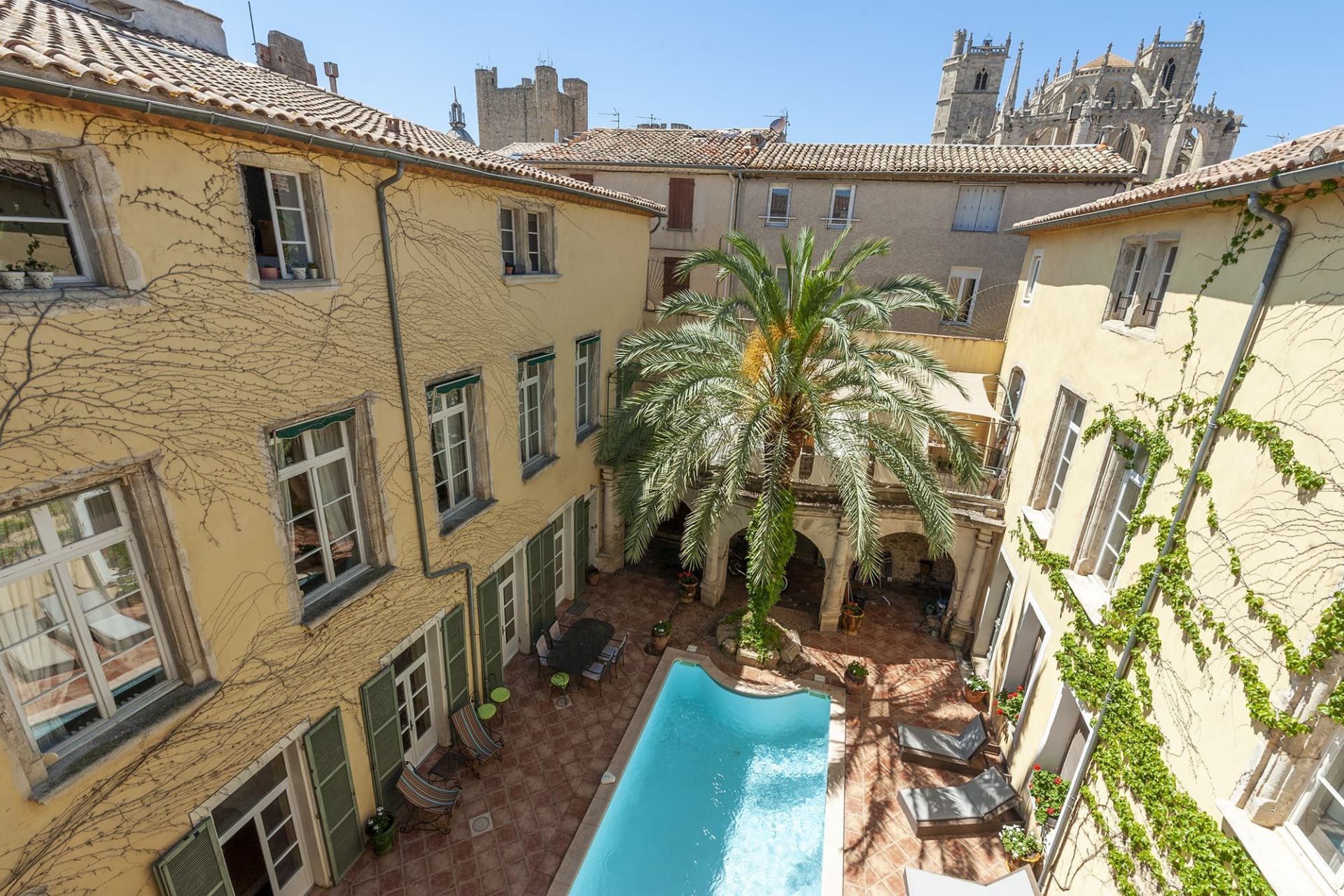 Sale House Narbonne 11100 1150 m²