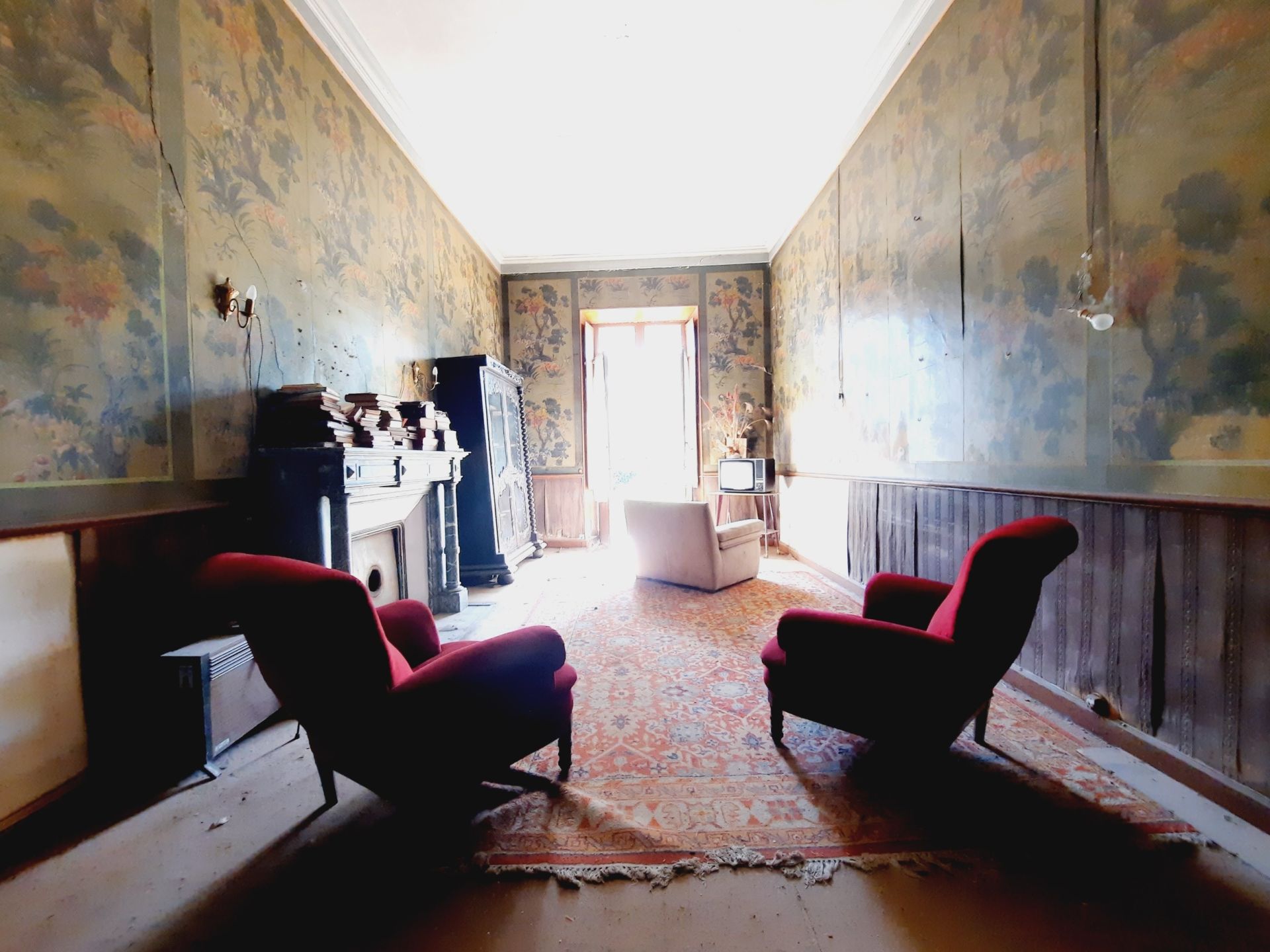 wine estate 30 rooms for sale on CARCASSONNE (11000) Sale Wine estate Carcassonne 11000 2000 m²