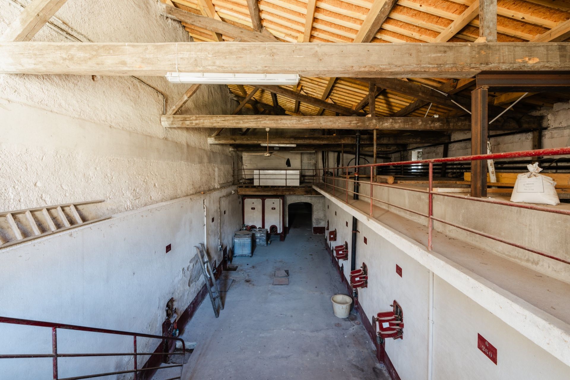wine estate 30 rooms for sale on CARCASSONNE (11000) Sale Wine estate Carcassonne 11000 2000 m²