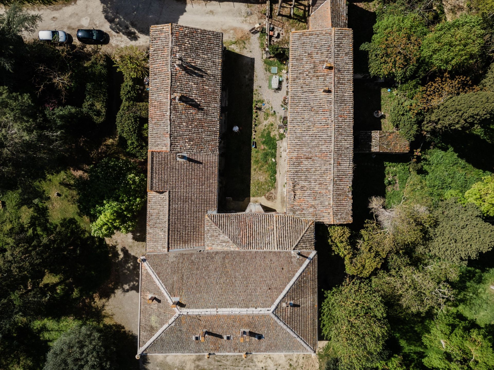 wine estate 30 rooms for sale on CARCASSONNE (11000) Sale Wine estate Carcassonne 11000 2000 m²