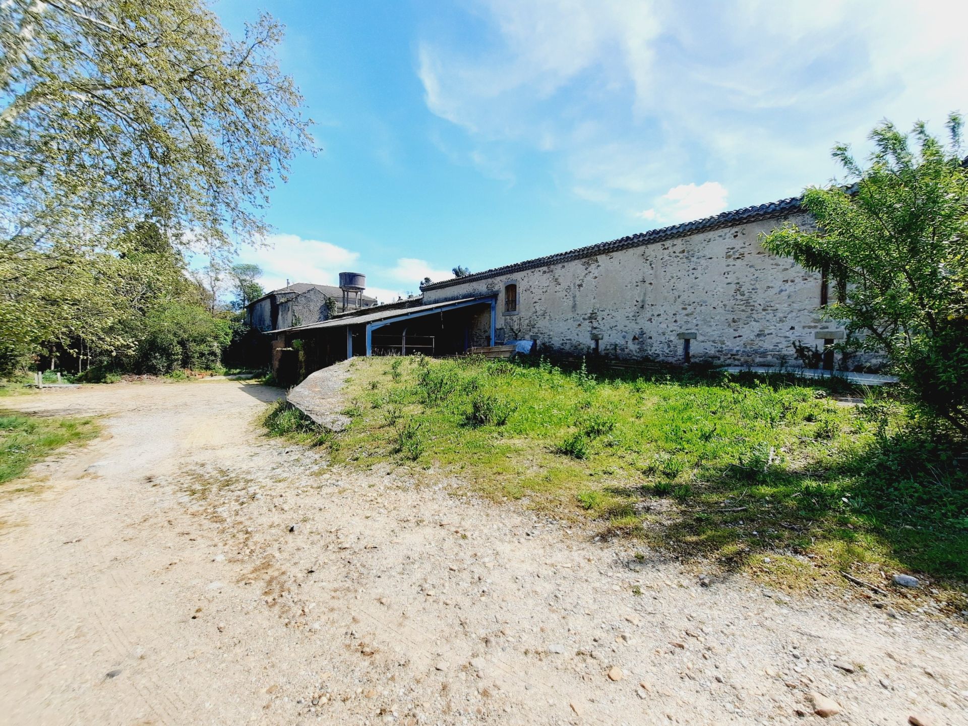 wine estate 30 rooms for sale on CARCASSONNE (11000) Sale Wine estate Carcassonne 11000 2000 m²