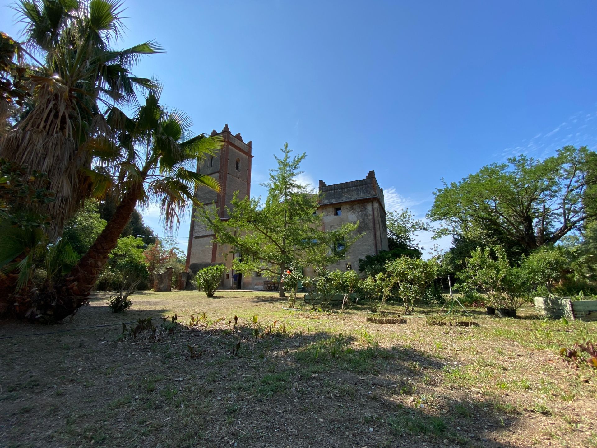 maison 10 pièces en vente sur LE SOLER (66270) Vente Maison Le Soler 66270 360 m²