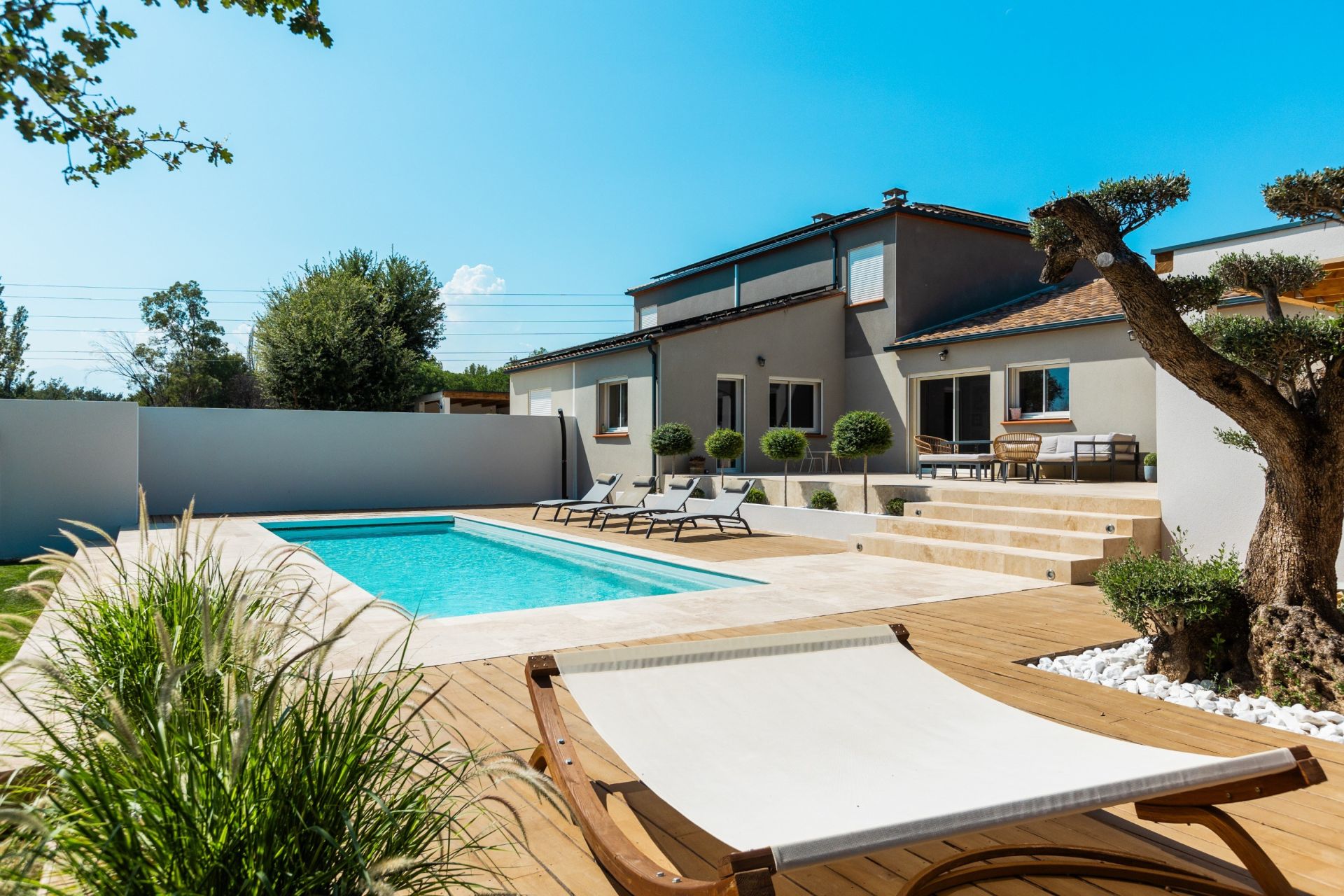 Sale House Le Soler 66270 320 m²