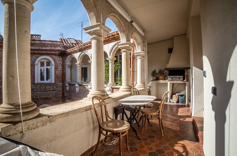 Magnifique appartement de caractère avec terrasse et garage