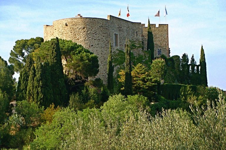 Superb catalan Castle from the XIth century