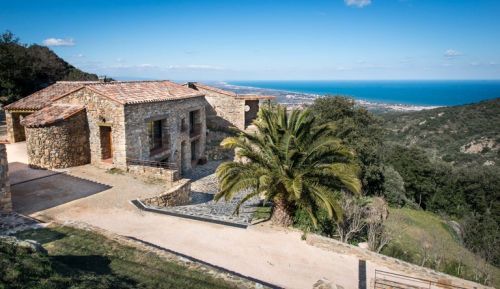 Un hameau complet à la vue magique en exclusivité dans notre agence
