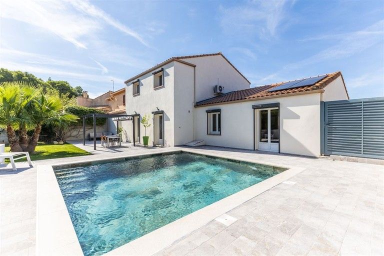 Renovated house with swimming pool