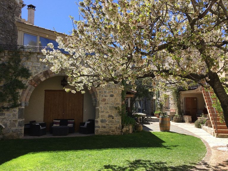 HISTORIC RESIDENCE WITH GARDEN IN MEDIEVAL VILLAGE