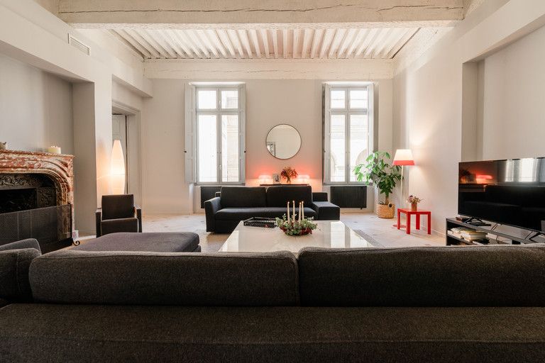EXCLUSIVITÉ - Maison du XVIIe siècle à Carcassonne : Charme Historique et Luxe Contemporain