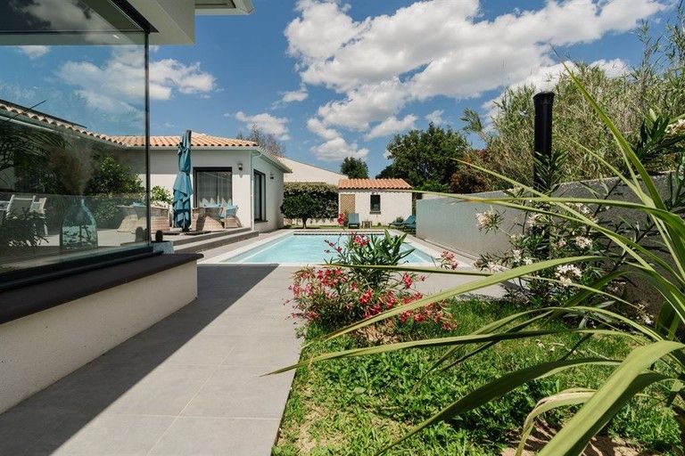 Villa de plain pieds, proche plages